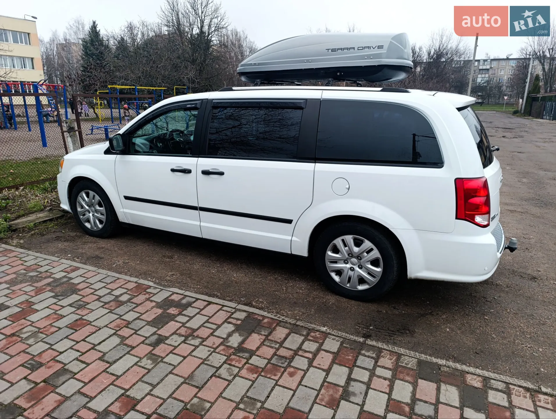 2015 Dodge Caravan - мініатюра 9