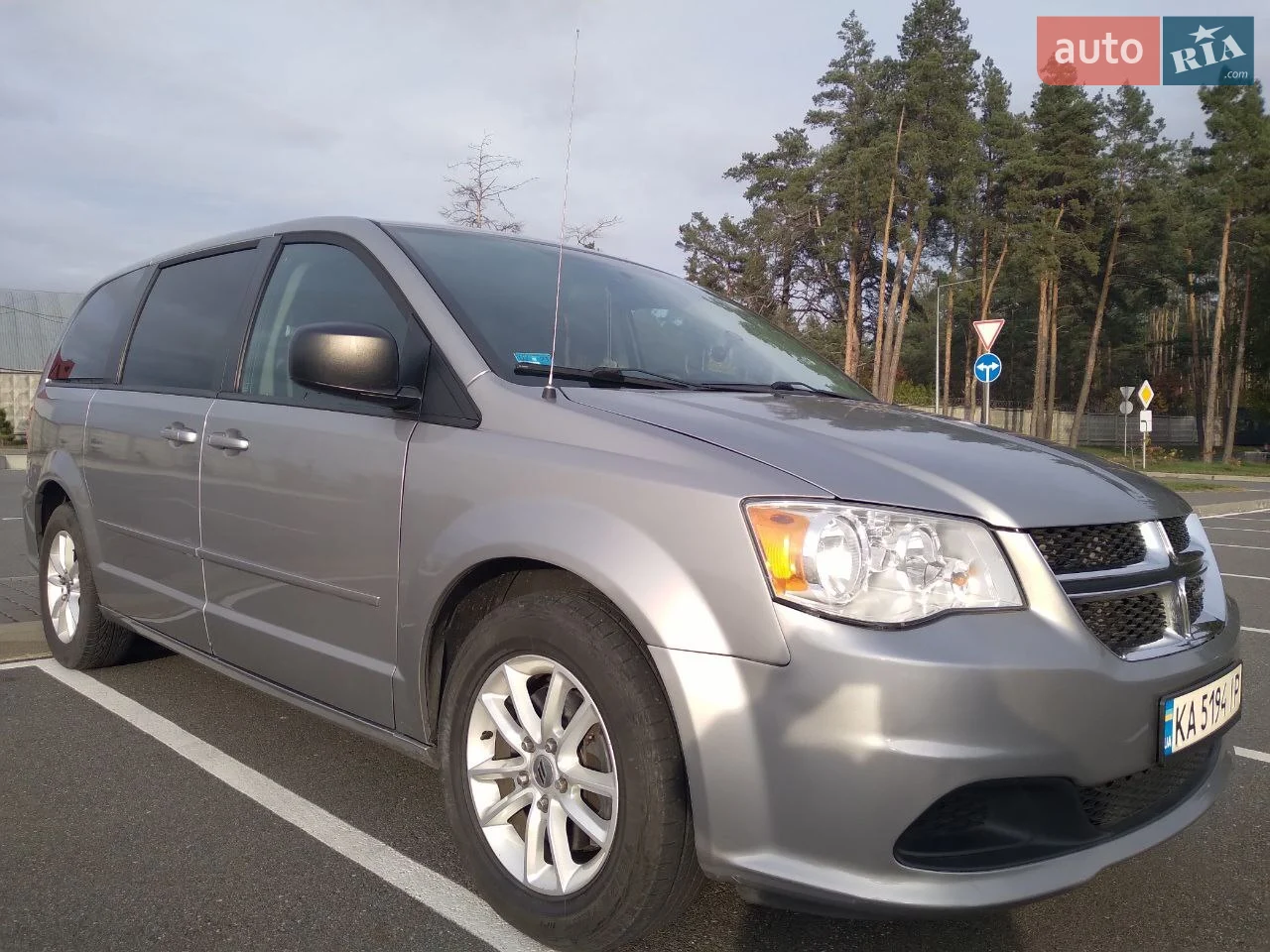2016 Dodge Caravan - мініатюра 24