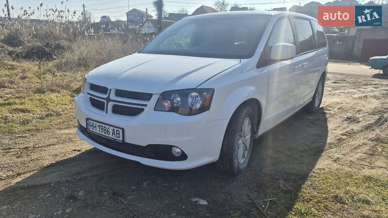 Dodge Grand Caravan 2020