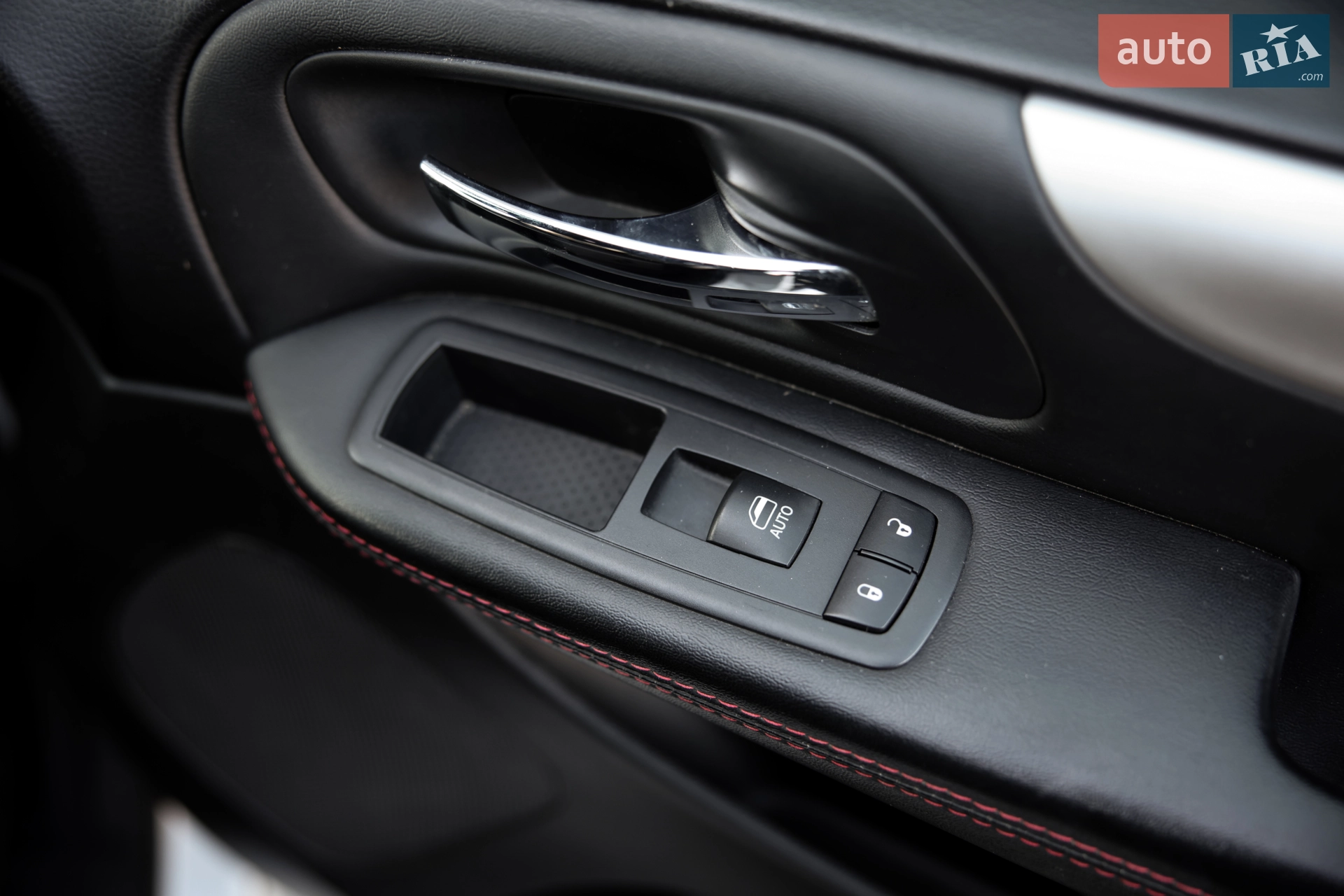 2017 Dodge Caravan - мініатюра 57