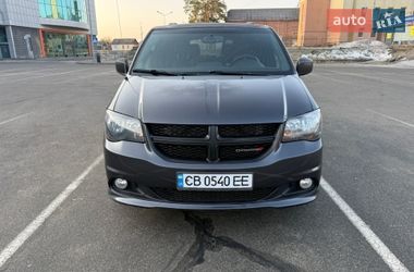 Мінівен Dodge Grand Caravan 2017 в Чернігові