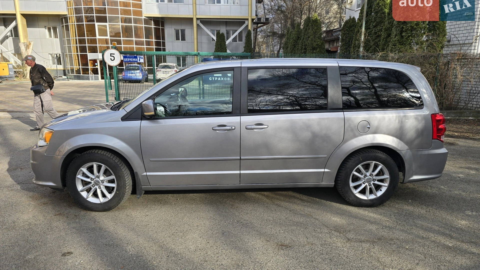 2016 Dodge Caravan - мініатюра 7