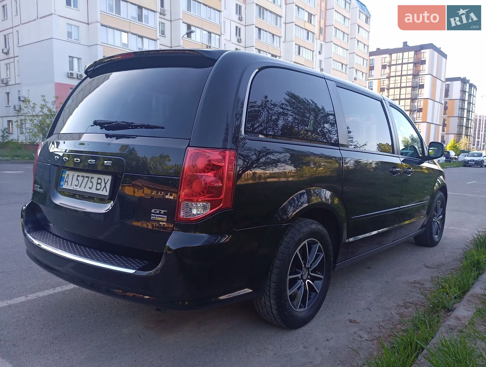 2017 Dodge Caravan - мініатюра 10