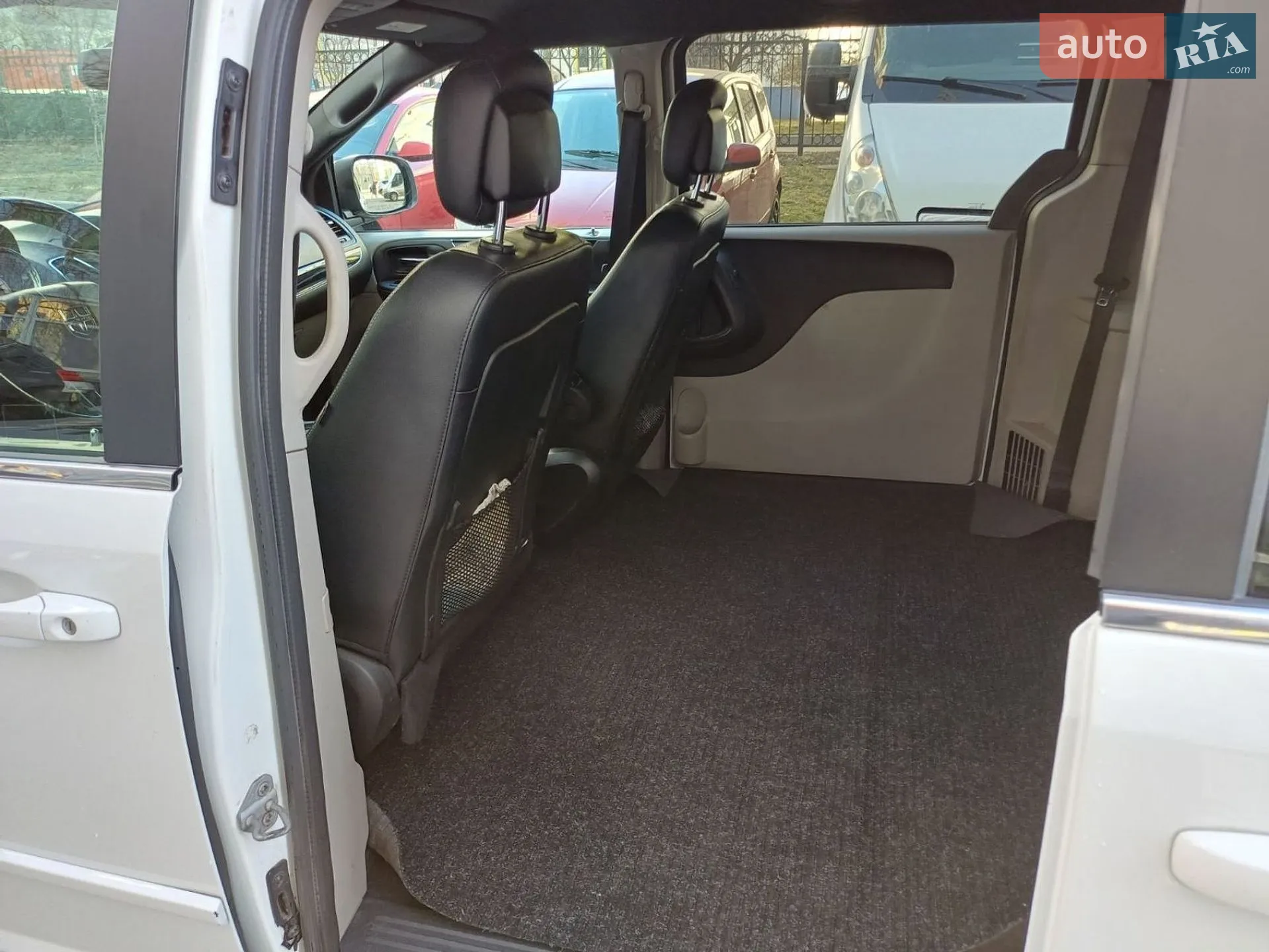 2017 Dodge Caravan - мініатюра 5
