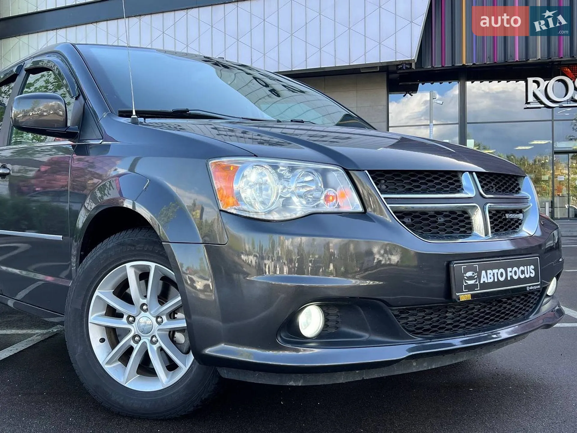 2019 Dodge Caravan - мініатюра 4