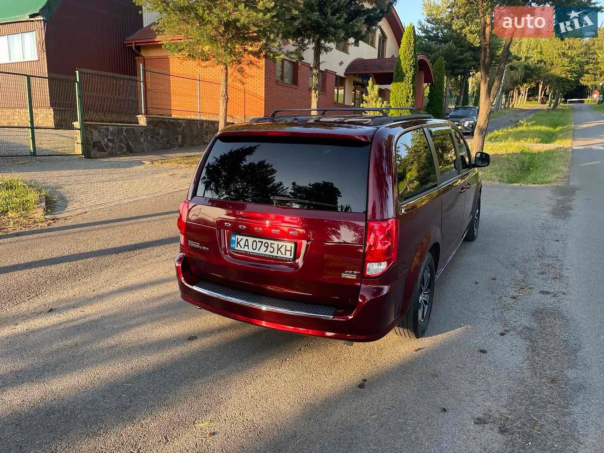 2018 Dodge Caravan - мініатюра 36