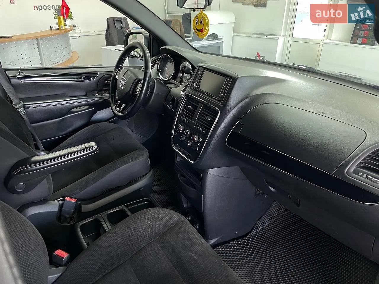 2018 Dodge Caravan - мініатюра 32