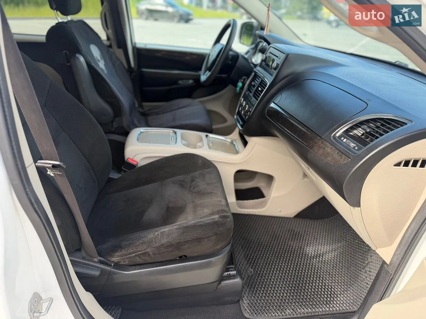 2015 Dodge Caravan - мініатюра 21