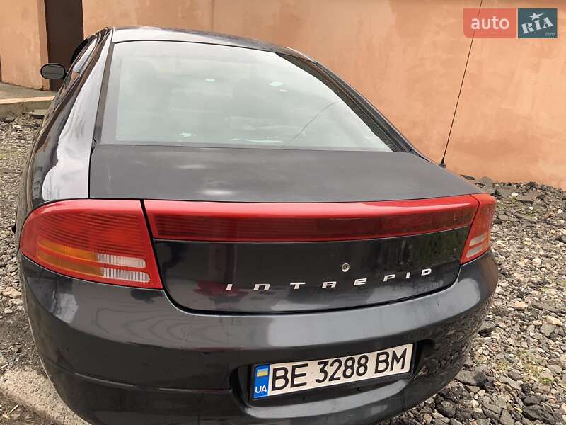 Седан Dodge Intrepid 1998 в Мукачево