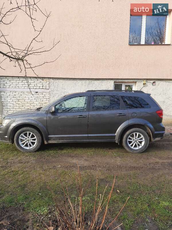 Позашляховик / Кросовер Dodge Journey 2013 в Львові