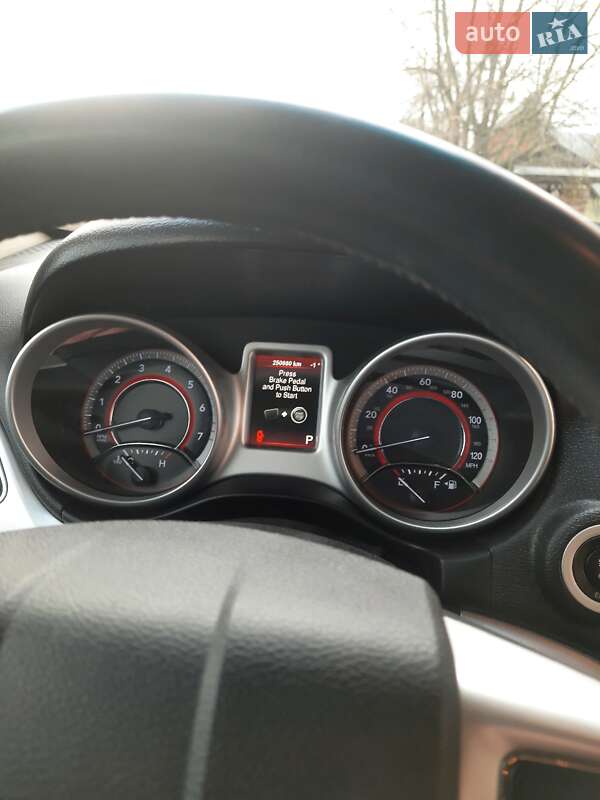Позашляховик / Кросовер Dodge Journey 2013 в Львові