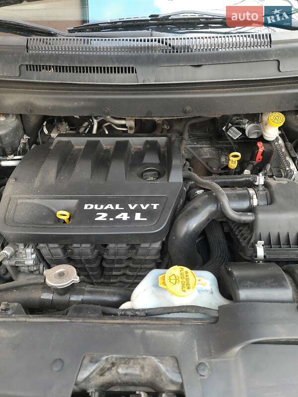 Позашляховик / Кросовер Dodge Journey 2013 в Львові
