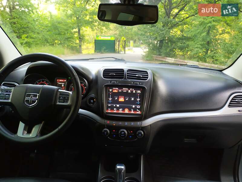 Внедорожник / Кроссовер Dodge Journey 2015 в Новомосковске