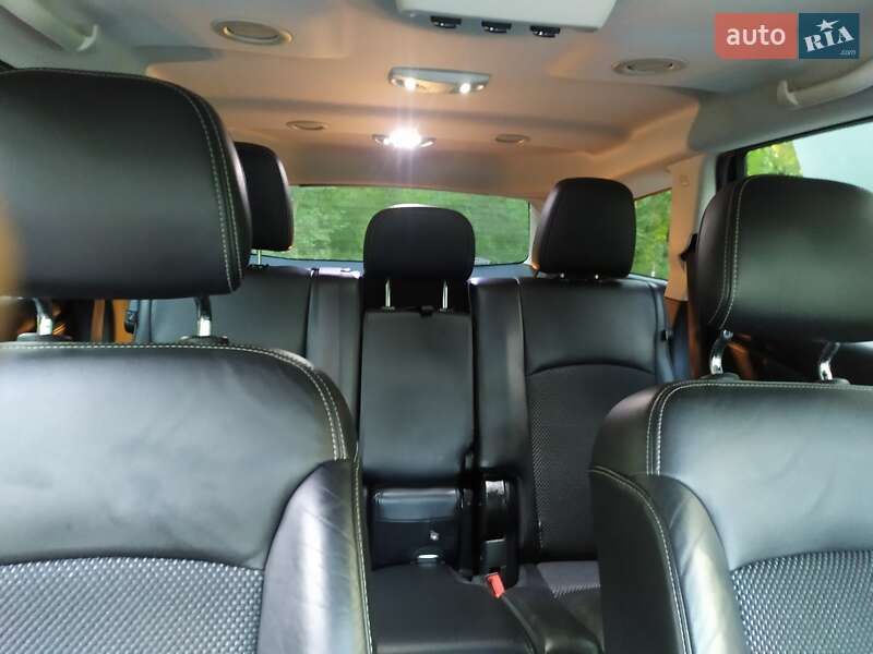 Внедорожник / Кроссовер Dodge Journey 2015 в Новомосковске