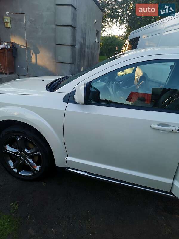 Позашляховик / Кросовер Dodge Journey 2015 в Володимирі