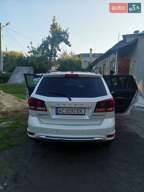 Позашляховик / Кросовер Dodge Journey 2015 в Володимирі