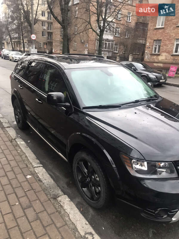 Внедорожник / Кроссовер Dodge Journey 2020 в Киеве