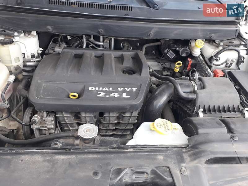 Внедорожник / Кроссовер Dodge Journey 2015 в Полтаве фото 6 Внедорожник / Кроссовер Dodge Journey 2015 в Полтаве