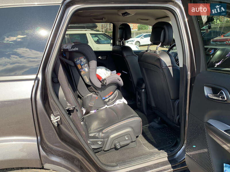 Внедорожник / Кроссовер Dodge Journey 2015 в Киеве