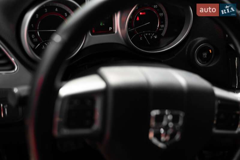 Внедорожник / Кроссовер Dodge Journey 2015 в Ровно фото 42 Внедорожник / Кроссовер Dodge Journey 2015 в Ровно
