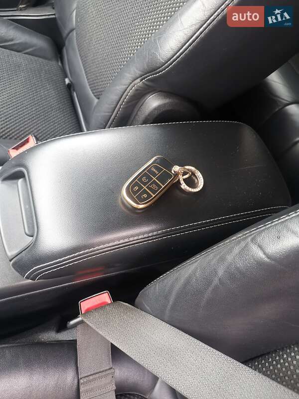 Позашляховик / Кросовер Dodge Journey 2015 в Володимирі