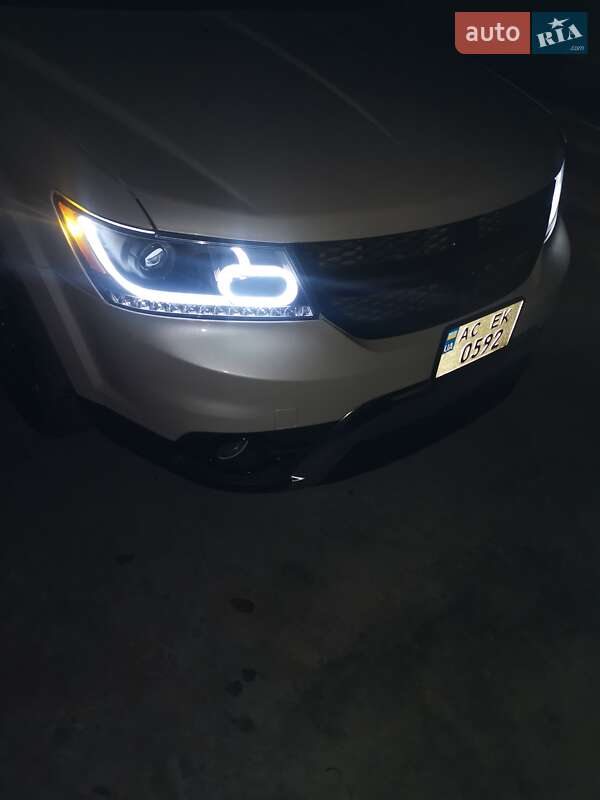 Позашляховик / Кросовер Dodge Journey 2015 в Володимирі