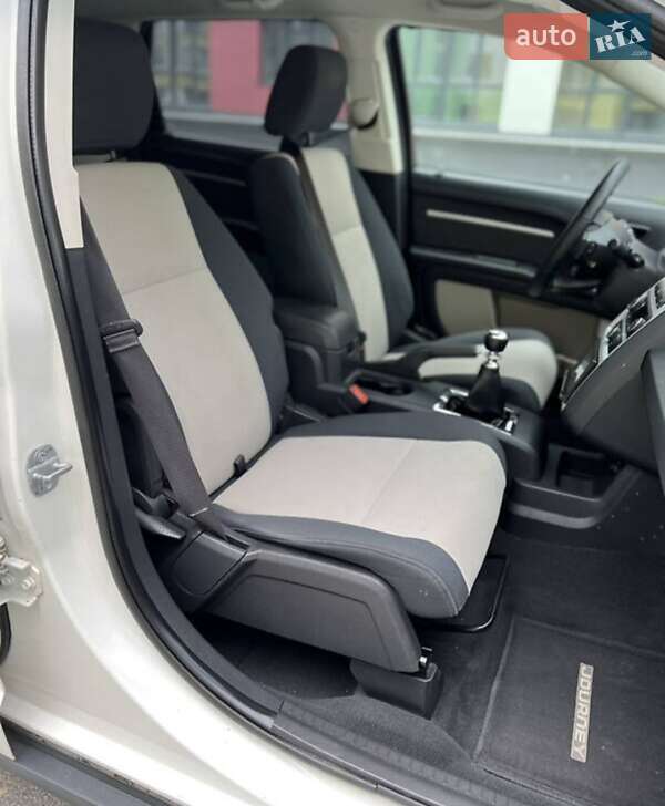 Внедорожник / Кроссовер Dodge Journey 2008 в Черновцах