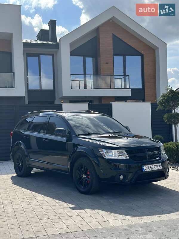 Внедорожник / Кроссовер Dodge Journey 2015 в Ужгороде