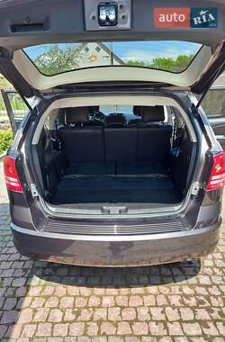 Внедорожник / Кроссовер Dodge Journey 2016 в 