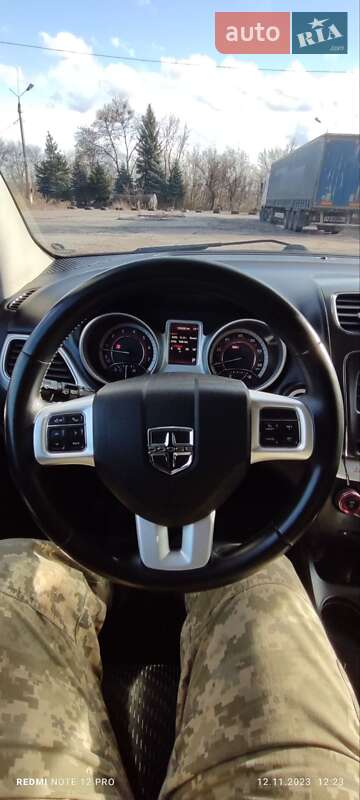 Позашляховик / Кросовер Dodge Journey 2016 в Слов'янську
