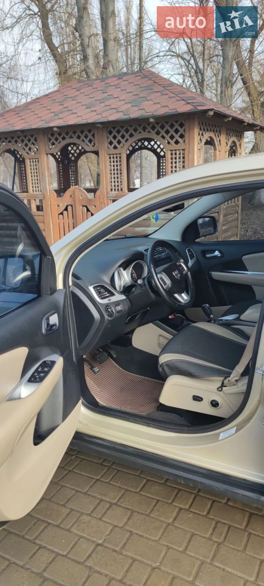 2011 Dodge Journey - мініатюра 9