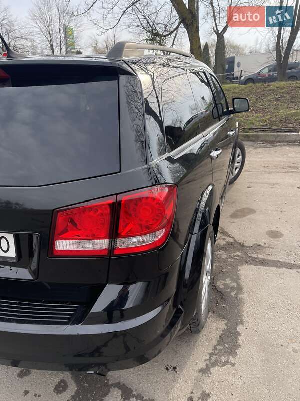 Позашляховик / Кросовер Dodge Journey 2015 в Рівному