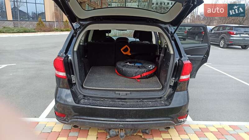 Позашляховик / Кросовер Dodge Journey 2016 в Борисполі