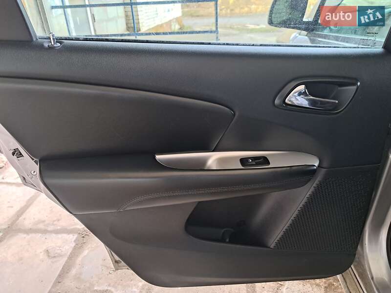 Внедорожник / Кроссовер Dodge Journey 2016 в Стебнику фото 7 Внедорожник / Кроссовер Dodge Journey 2016 в Стебнику