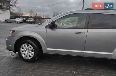 Позашляховик / Кросовер Dodge Journey 2016 в Стебнику