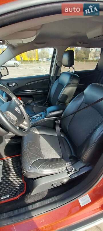 Внедорожник / Кроссовер Dodge Journey 2014 в Житомире