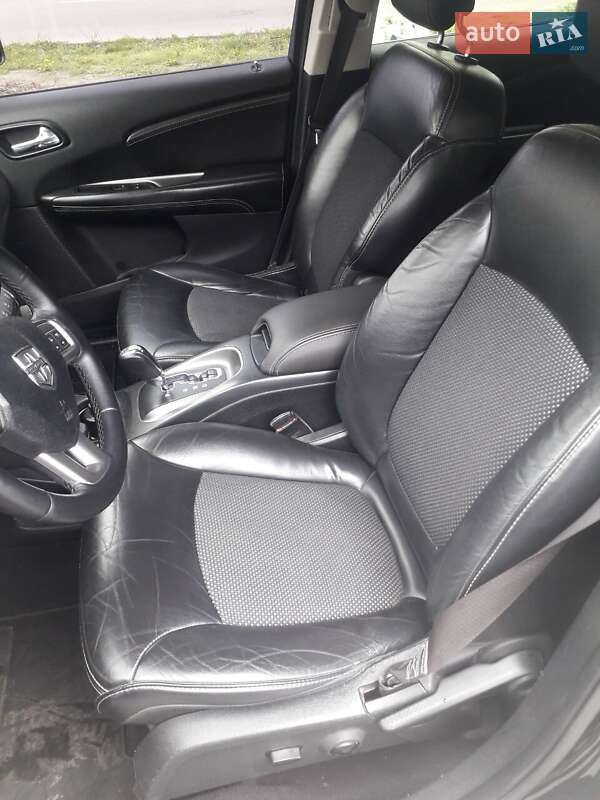 Внедорожник / Кроссовер Dodge Journey 2015 в Броварах