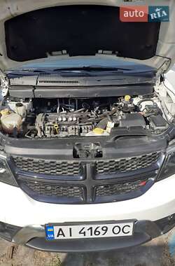 Внедорожник / Кроссовер Dodge Journey 2015 в 