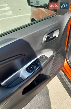 Позашляховик / Кросовер Dodge Journey 2013 в Івано-Франківську