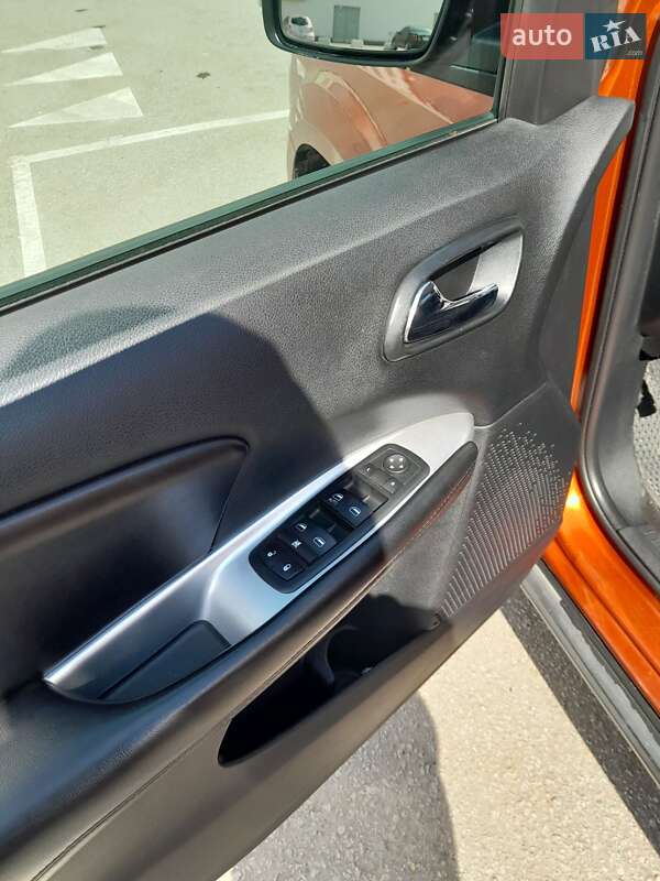 Позашляховик / Кросовер Dodge Journey 2013 в Івано-Франківську