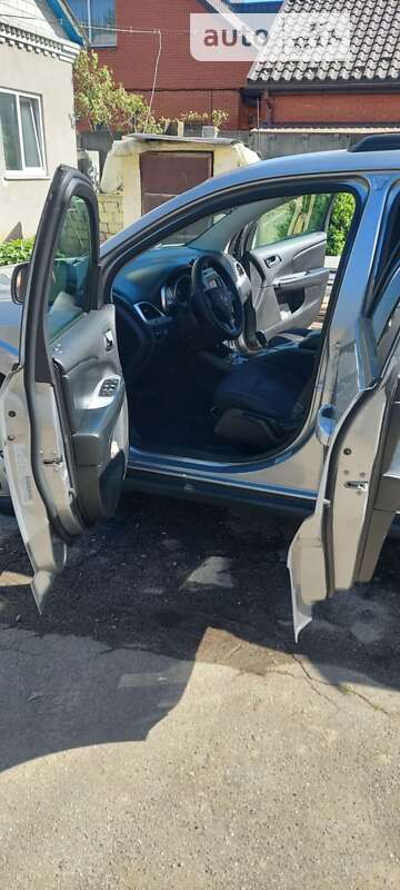 Позашляховик / Кросовер Dodge Journey 2016 в Києві