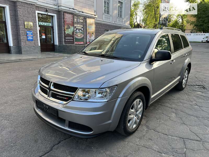 Позашляховик / Кросовер Dodge Journey 2015 в Кам'янському