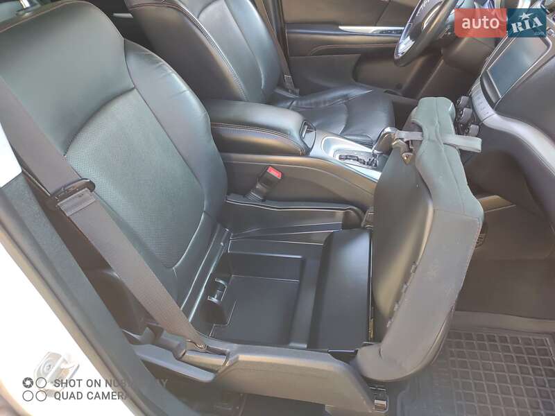 Внедорожник / Кроссовер Dodge Journey 2016 в Черкассах