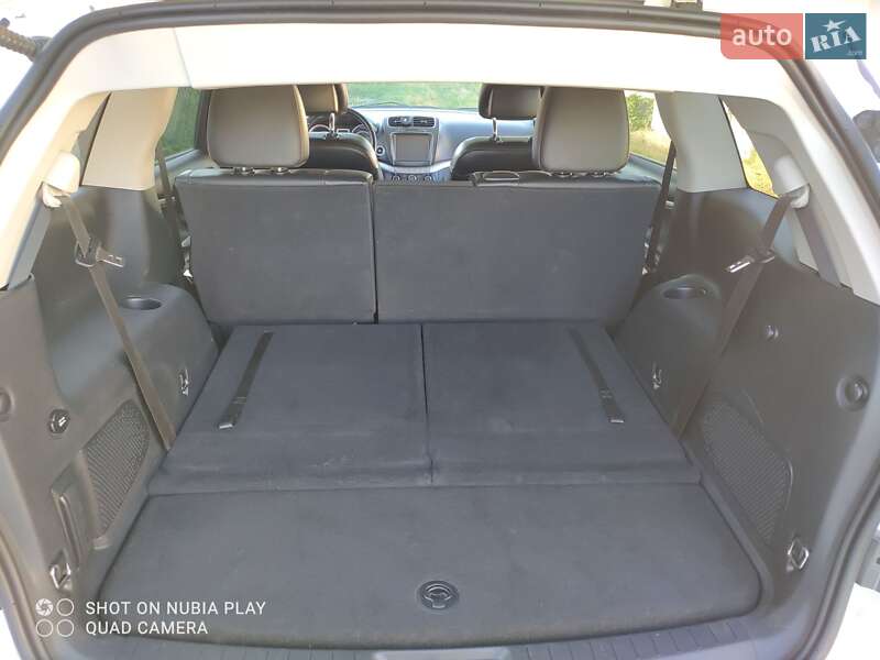 Внедорожник / Кроссовер Dodge Journey 2016 в Черкассах