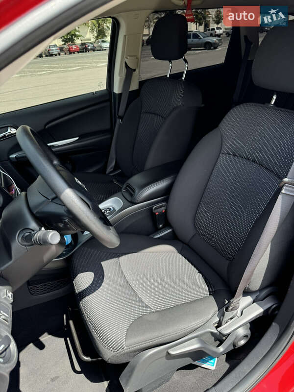 Позашляховик / Кросовер Dodge Journey 2020 в Харкові