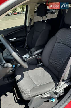 Внедорожник / Кроссовер Dodge Journey 2020 в 