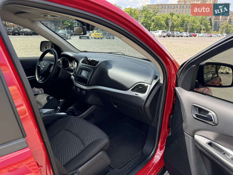 Позашляховик / Кросовер Dodge Journey 2020 в Харкові