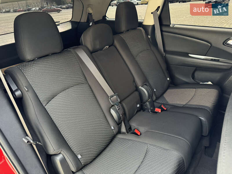 Позашляховик / Кросовер Dodge Journey 2020 в Харкові