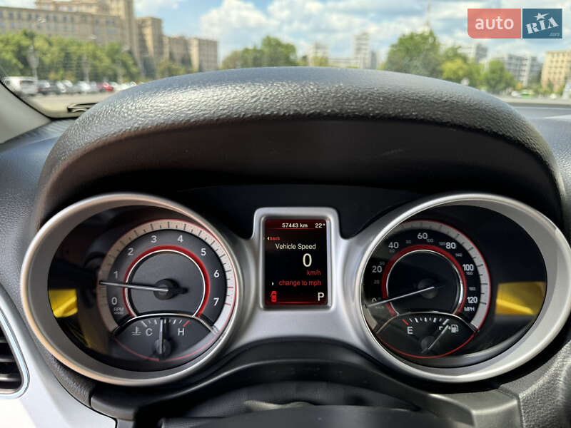 Позашляховик / Кросовер Dodge Journey 2020 в Харкові