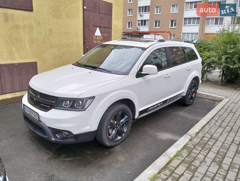 Внедорожник / Кроссовер Dodge Journey 2020 в 